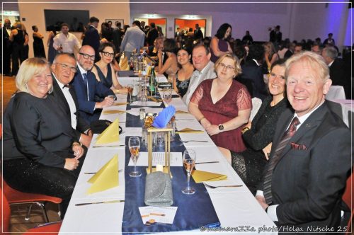 Gymnasiumball-Sternennacht-138-20250520-Bettfedernfabrik (1)