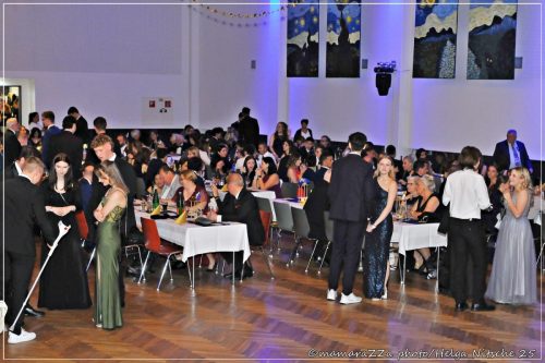 Gymnasiumball-Sternennacht-162-20250520-Bettfedernfabrik (1)