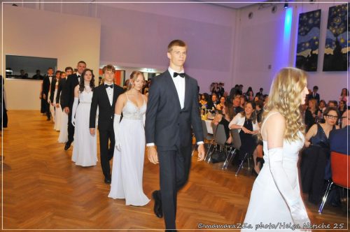 Gymnasiumball-Sternennacht-176-20250520-Bettfedernfabrik (1)