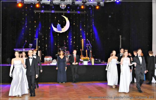Gymnasiumball-Sternennacht-185-20250520-Bettfedernfabrik (1)