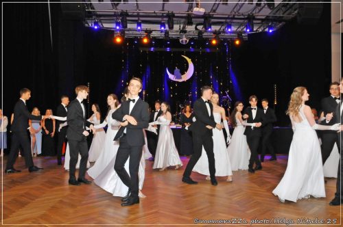 Gymnasiumball-Sternennacht-188-20250520-Bettfedernfabrik (1)