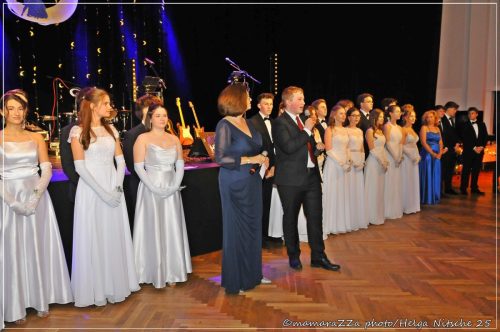 Gymnasiumball-Sternennacht-215-20250520-Bettfedernfabrik (1)