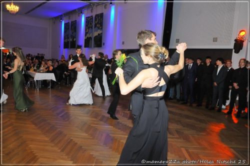 Gymnasiumball-Sternennacht-258-20250520-Bettfedernfabrik (1)