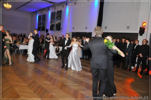 Gymnasiumball-Sternennacht-259-20250520-Bettfedernfabrik (1)