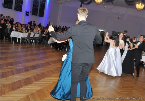 Gymnasiumball-Sternennacht-263-20250520-Bettfedernfabrik (1)