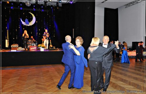 Gymnasiumball-Sternennacht-266-20250520-Bettfedernfabrik (1)