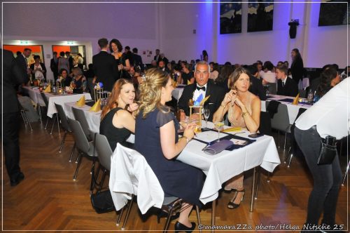 Gymnasiumball-Sternennacht-269-20250520-Bettfedernfabrik (1)