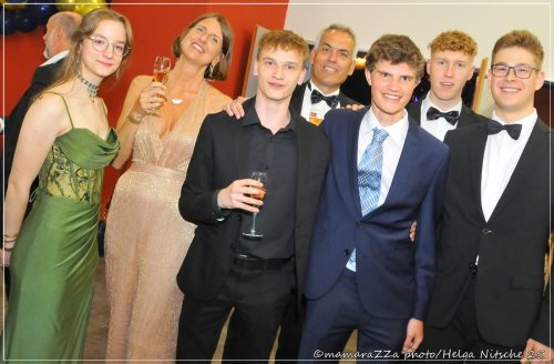 Gymnasiumball-Sternennacht-350-20250520-Bettfedernfabrik (1)