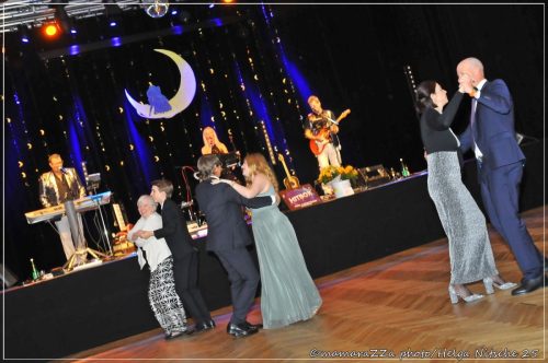 Gymnasiumball-Sternennacht-371-20250520-Bettfedernfabrik (1)