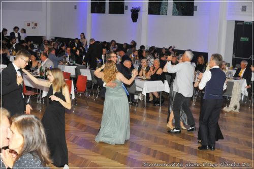 Gymnasiumball-Sternennacht-384-20250520-Bettfedernfabrik (1)
