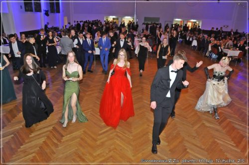 Gymnasiumball-Sternennacht-401-20250520-Bettfedernfabrik (1)