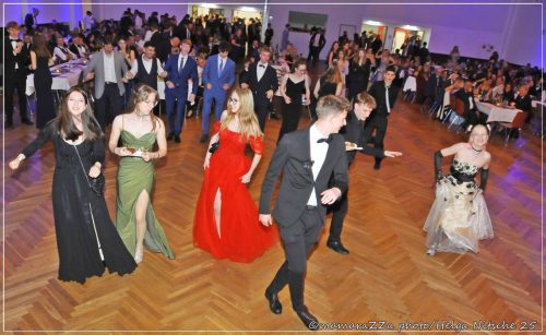 Gymnasiumball-Sternennacht-403-20250520-Bettfedernfabrik (1)