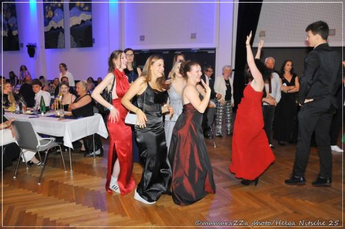 Gymnasiumball-Sternennacht-407-20250520-Bettfedernfabrik (1)