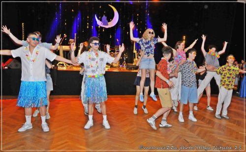 Gymnasiumball-Sternennacht-415-20250520-Bettfedernfabrik (1)
