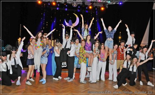 Gymnasiumball-Sternennacht-440-20250520-Bettfedernfabrik (1)