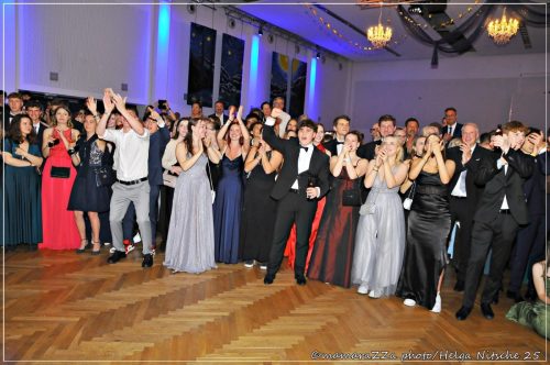 Gymnasiumball-Sternennacht-472-20250520-Bettfedernfabrik (1)