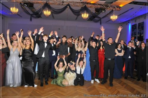 Gymnasiumball-Sternennacht-473-20250520-Bettfedernfabrik (1)
